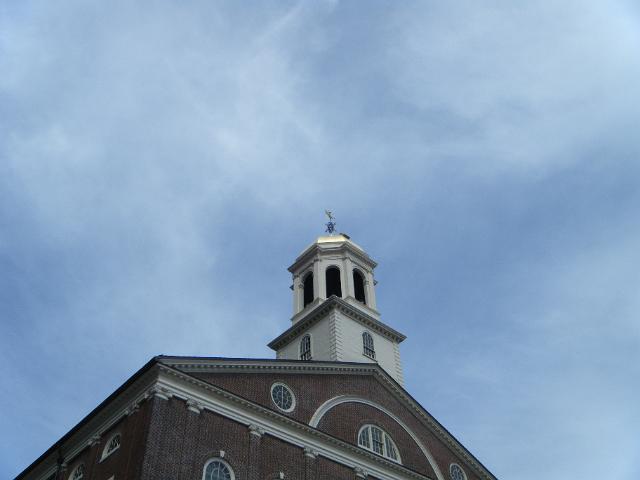 kleas boston trip april 2010-statehousefartop.JPG